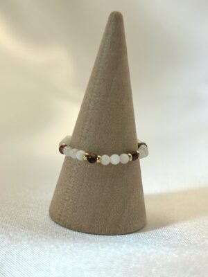 bague perle Bague perle nacre, œil de tigre rouge et acier