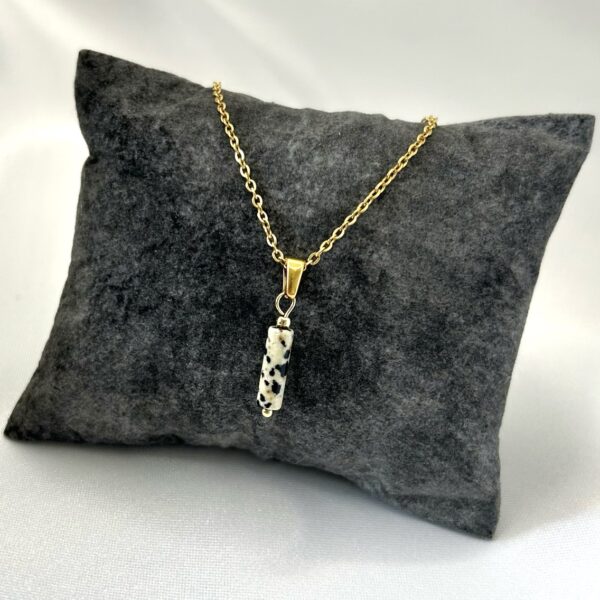 collier jaspe dalmatien Collier pendentif jaspe dalmatien