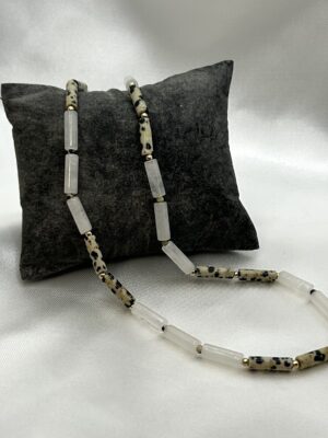 Collier perle Collier longue perle jaspe dalmatien, pierre de lune et acier